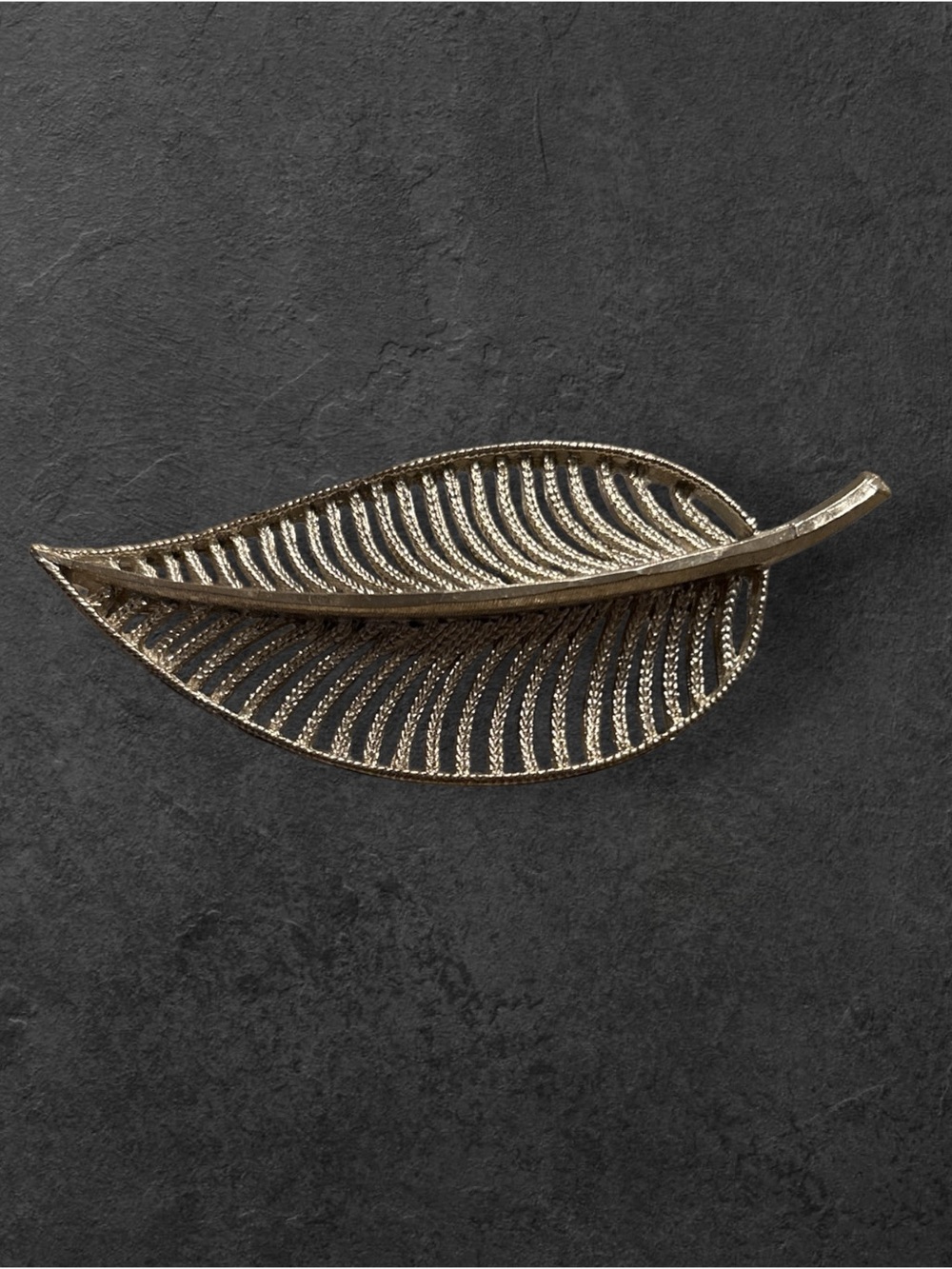VTG 1960's BSK Brooch Gold/Silver Tone Leaf Open Work Feathered Brush